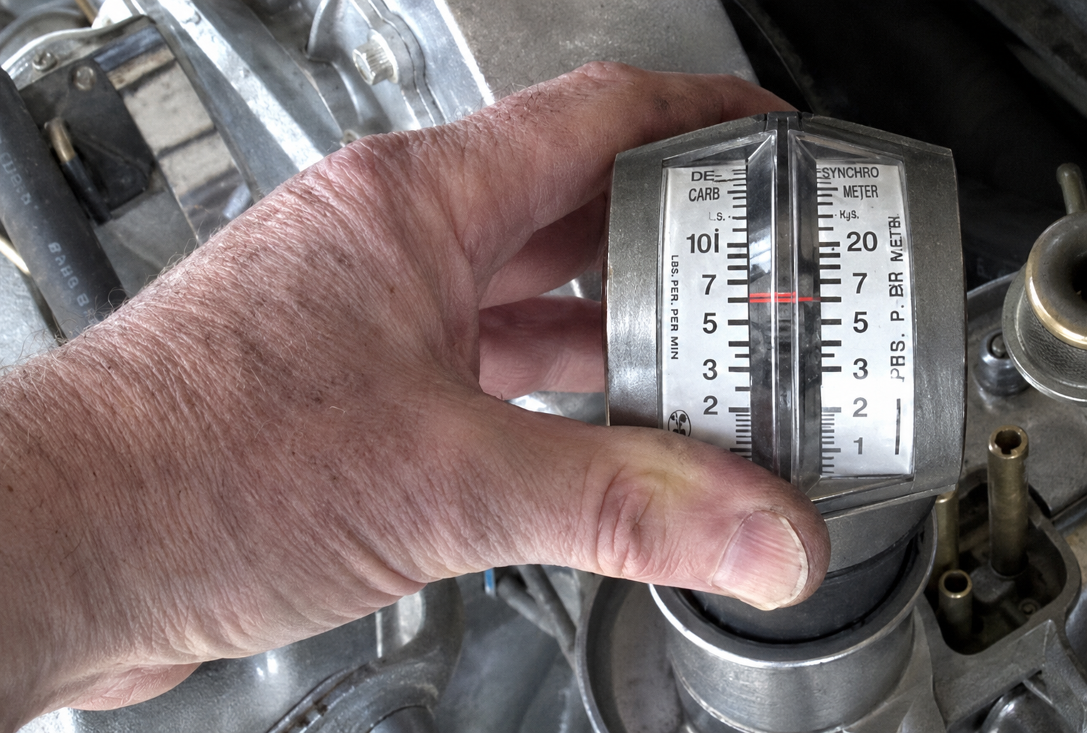 Balancing Webber twin carbs with a flow meter